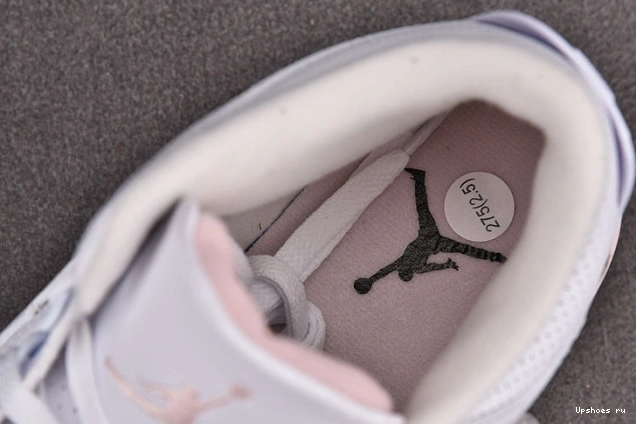 Dark (W) CK9246-102 Retro 3 DarNeapolitan Mocha Jordan 0226